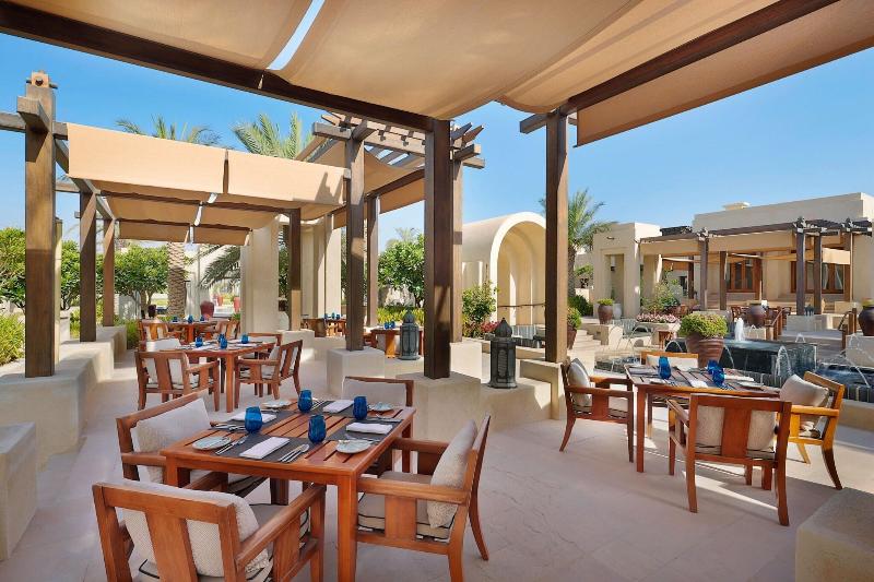 Al Wathba, a Luxury Collection Desert Resort & Spa - Restoran