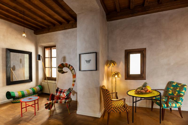 Manfredi Palm Suites - Oda