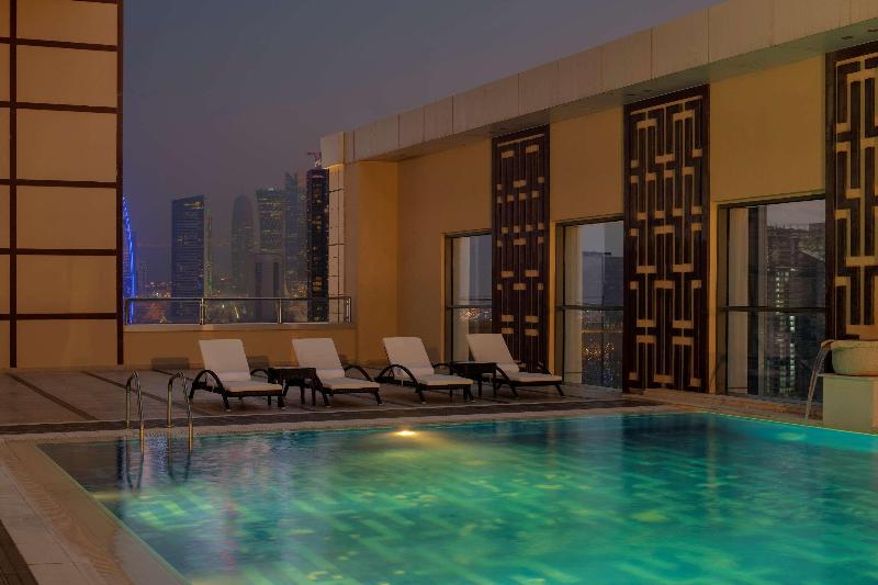 Dusit Doha Hotel - Havuz