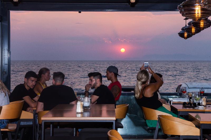 Sunrise Luxury Apartments - Restoran
