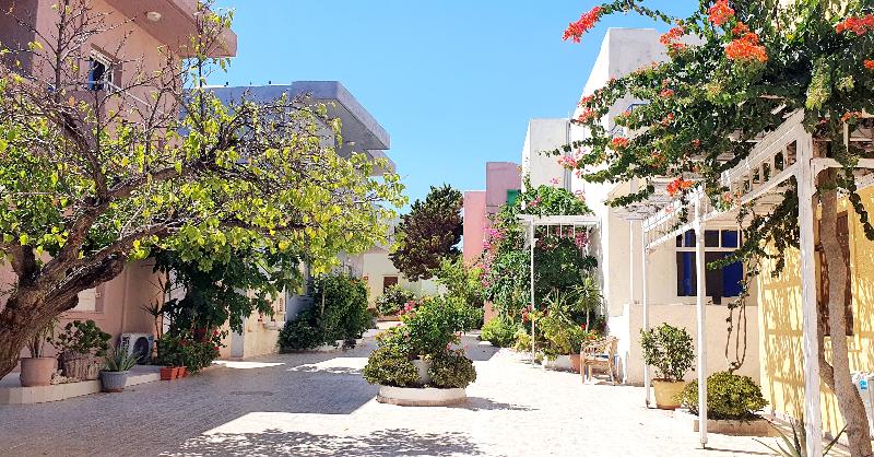 Evina Rooms and Suites - Genel