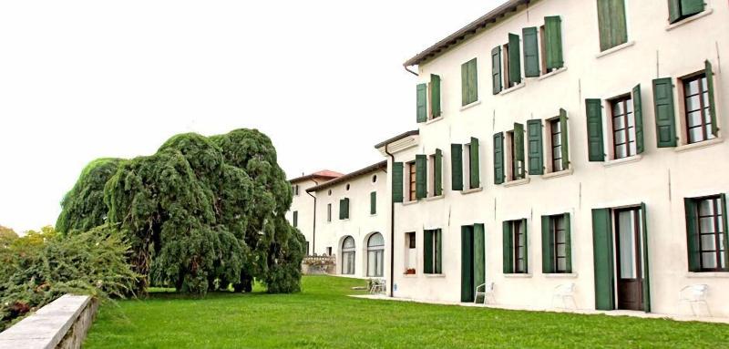 Villa Policreti - Genel