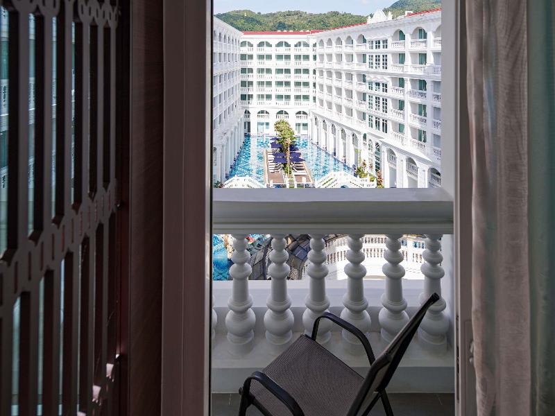 Movenpick Myth Hotel Patong Phuket - Oda