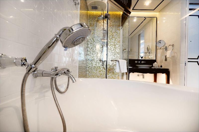 Movenpick Myth Hotel Patong Phuket - Oda
