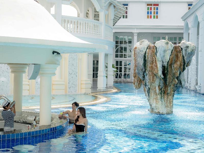 Movenpick Myth Hotel Patong Phuket - Havuz