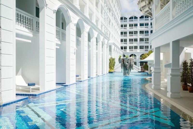 Movenpick Myth Hotel Patong Phuket - Teras
