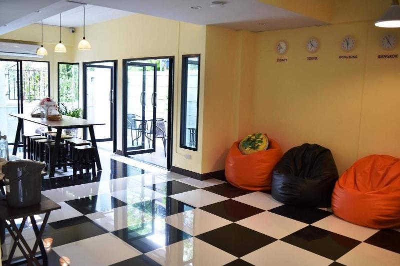 Hide Bangkok Hostel - Lobi