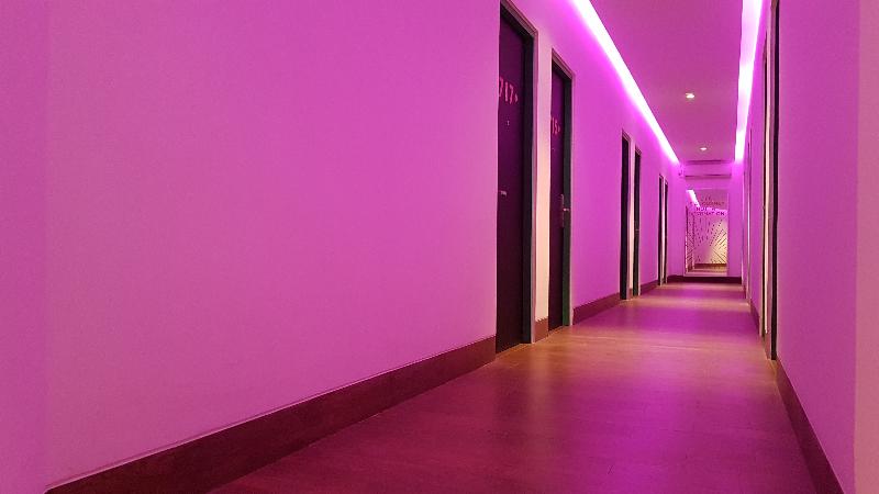J Icon Hip Hotel - Genel