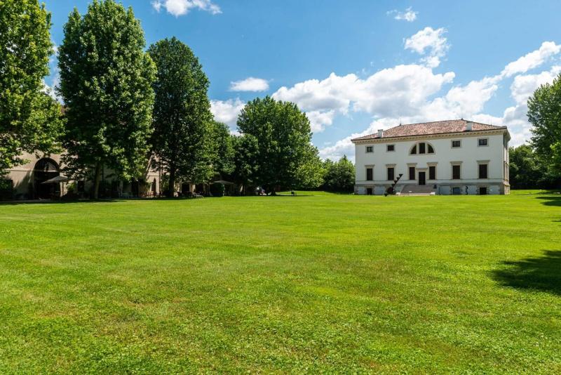 La Barchessa di Villa Pisani - Genel