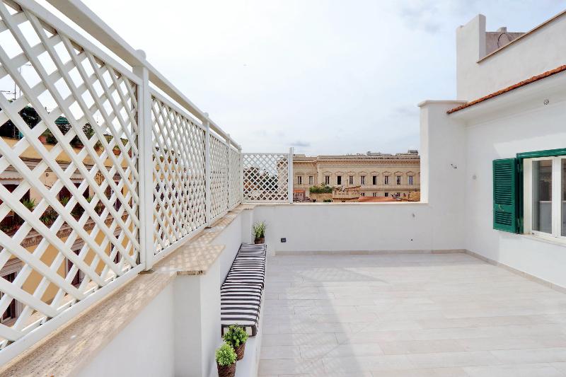 Monti Apartments - Teras