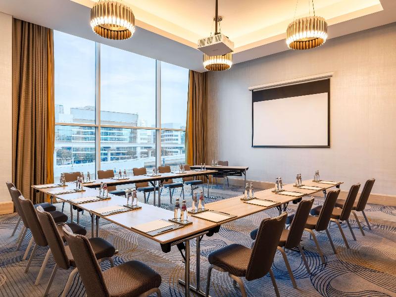 Grand Plaza Mövenpick Media City - Toplantı