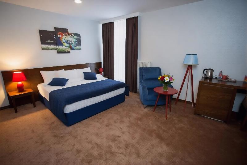 DaVinci Hotel - Oda
