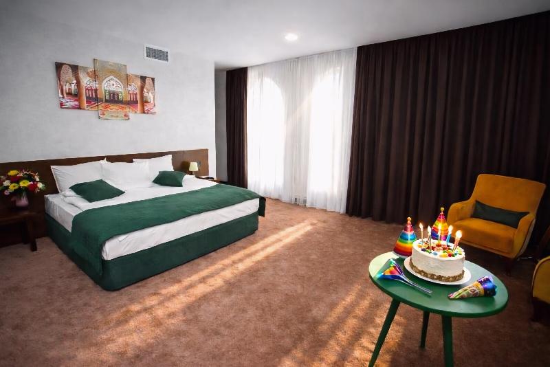 DaVinci Hotel - Oda