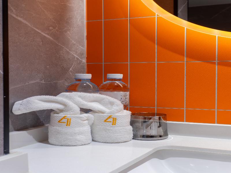 L-SEVEN HOTEL BANGKOK - Oda