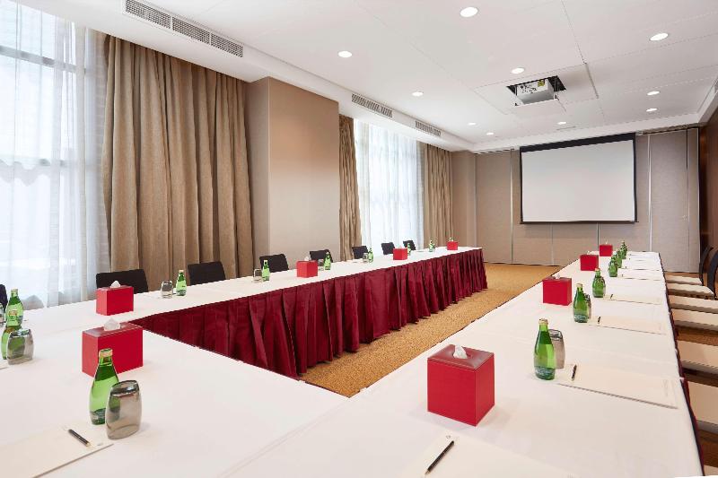 Tilal Riyadh - Toplantı