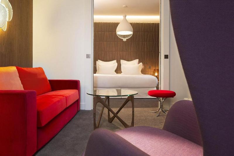 Dupond-Smith Hotel - Oda