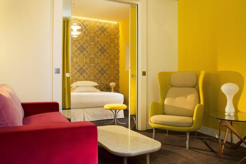 Dupond-Smith Hotel - Oda