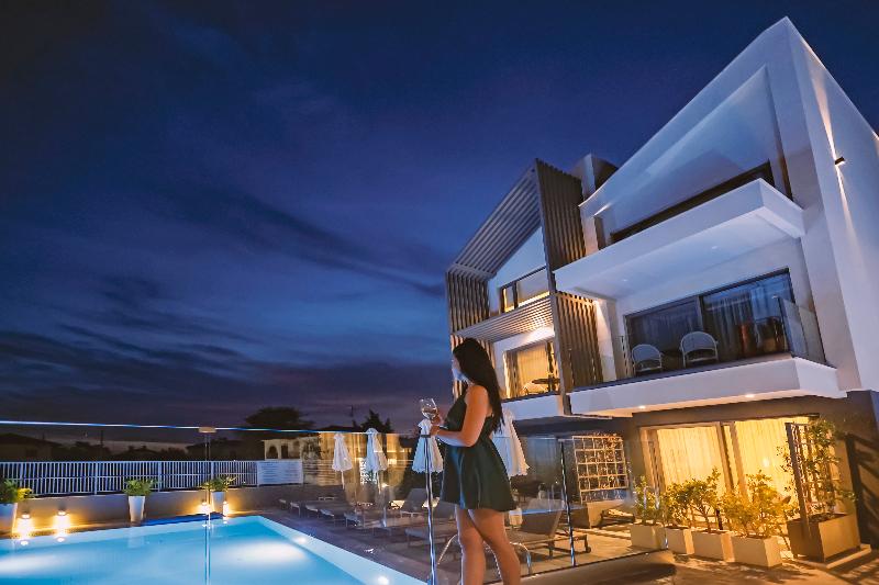 Serenity Suites - Genel