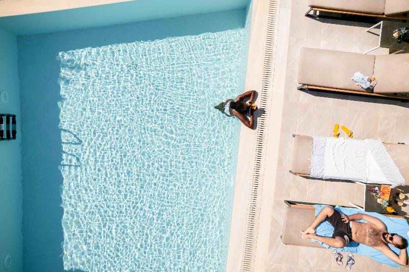 Serenity Suites - Havuz