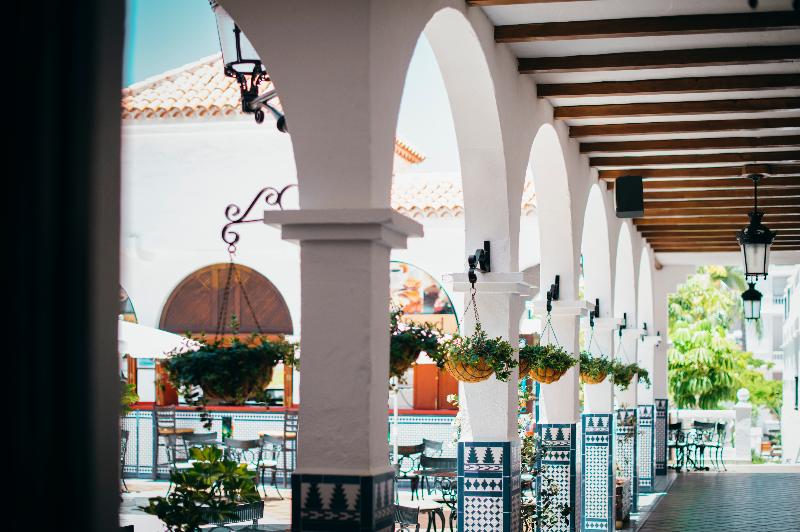 Ona Beverly Hills Heights - Bar
