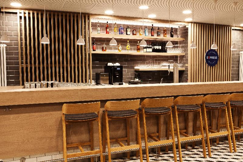 Holiday Inn Express Mulheim - Ruhr - Bar