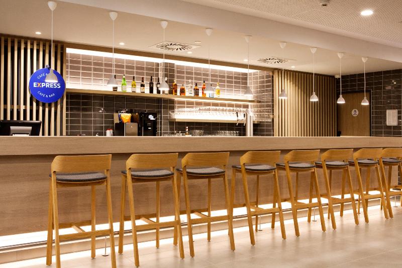 Holiday Inn Express Mulheim - Ruhr - Bar