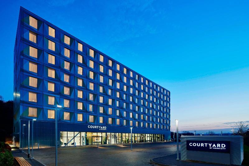 Courtyard Luton Airport - Genel