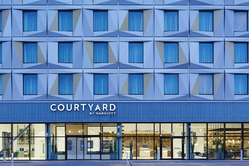Courtyard Luton Airport - Genel
