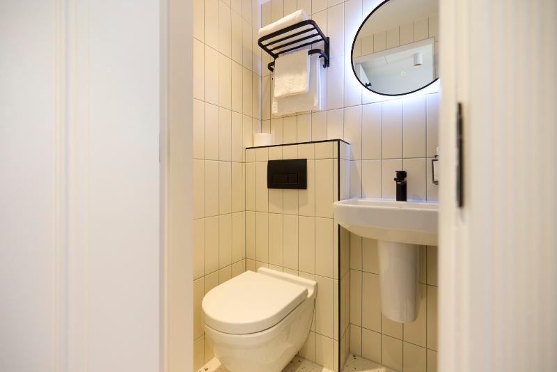 Edwin Hotel - Oda