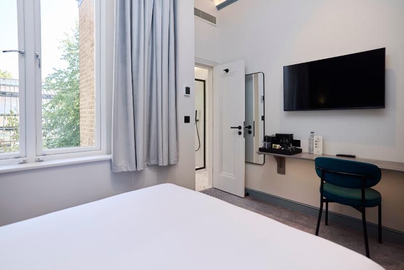 Edwin Hotel - Oda