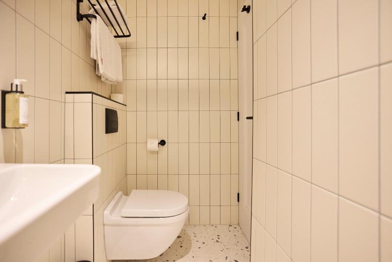 Edwin Hotel - Oda