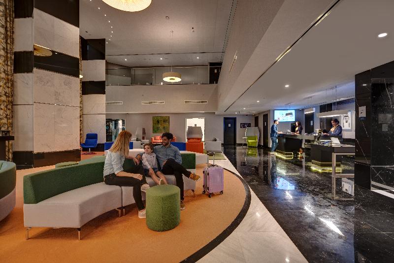 Novotel Sharjah Expo Centre - Lobi
