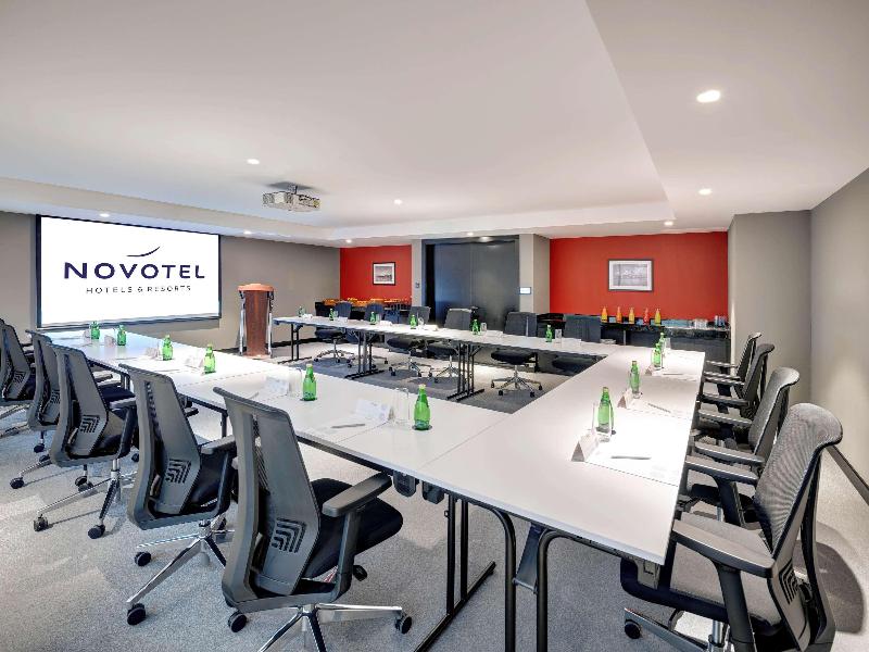 Novotel Sharjah Expo Centre - Toplantı