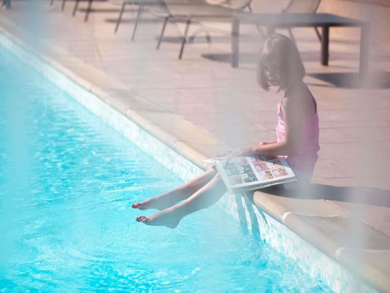Novotel Sharjah Expo Centre - Havuz
