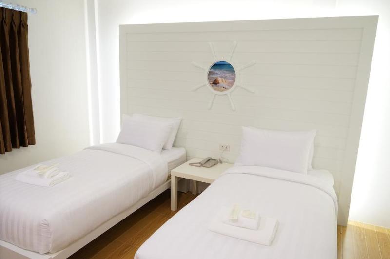 Bed by Cruise hotel @Samakkhi-Tivanont - Oda