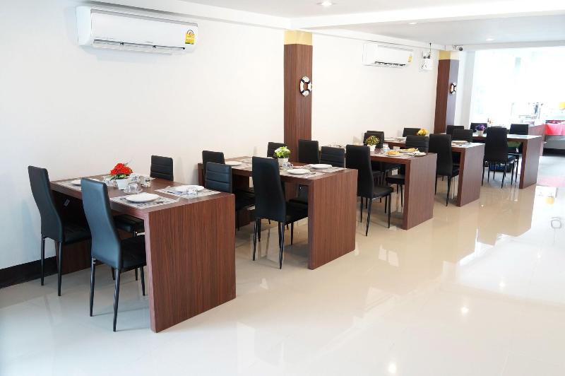 Bed by Cruise hotel @Samakkhi-Tivanont - Restoran