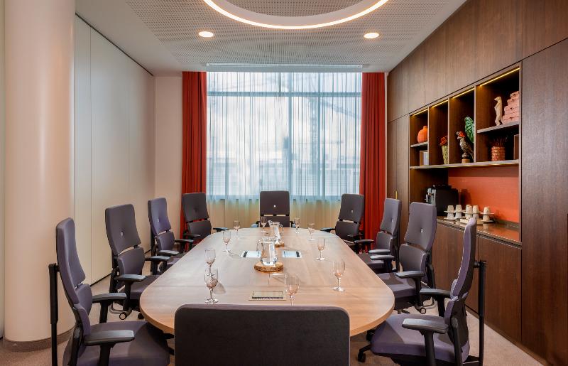 Mövenpick Stuttgart Messe & Congress (Ocak ) - Toplantı