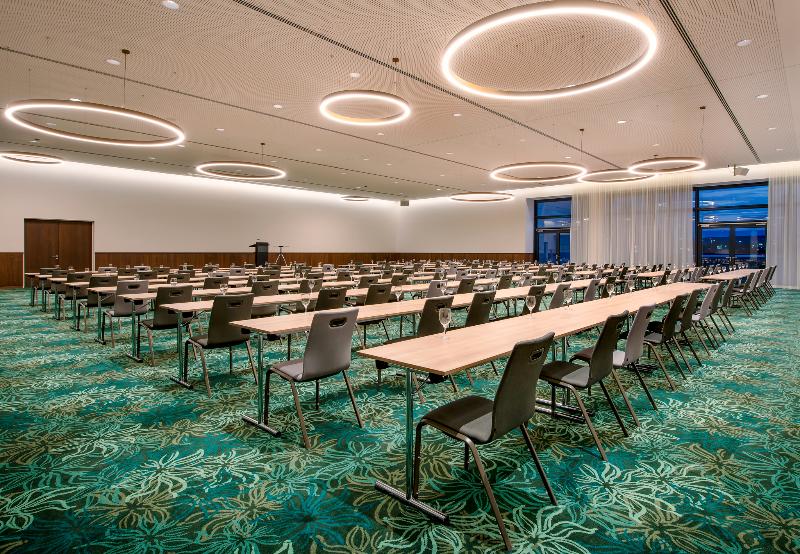 Mövenpick Stuttgart Messe & Congress (Ocak ) - Toplantı