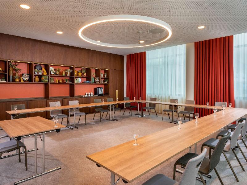 Mövenpick Stuttgart Messe & Congress (Ocak ) - Toplantı