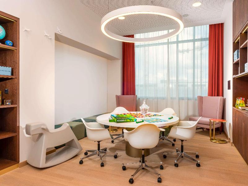 Mövenpick Stuttgart Messe & Congress (Ocak ) - Toplantı