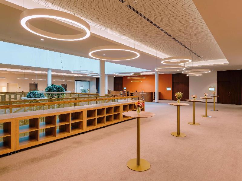 Mövenpick Stuttgart Messe & Congress (Ocak ) - Toplantı