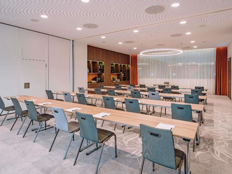 Mövenpick Stuttgart Messe & Congress (Ocak ) - Toplantı