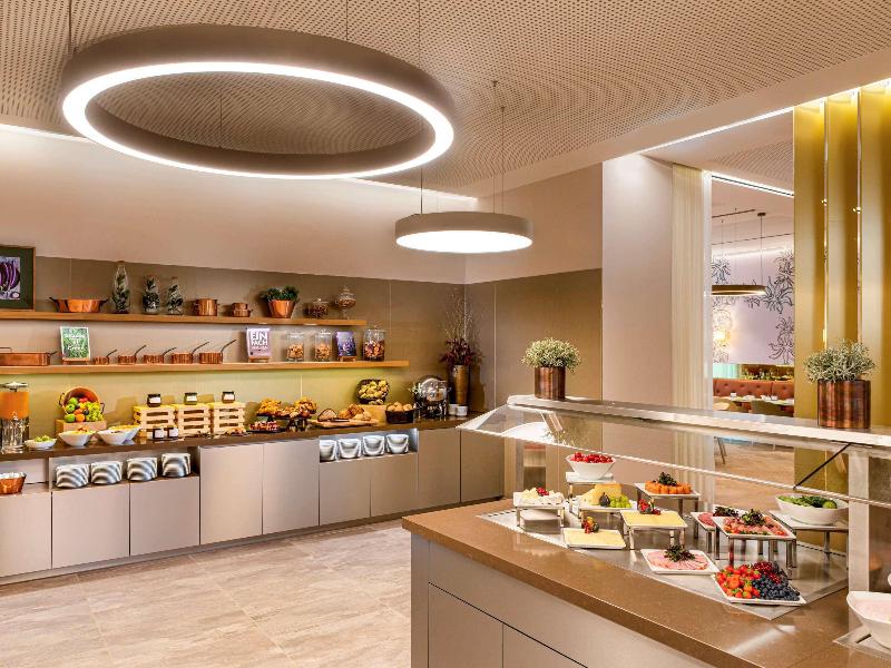 Mövenpick Stuttgart Messe & Congress (Ocak ) - Restoran