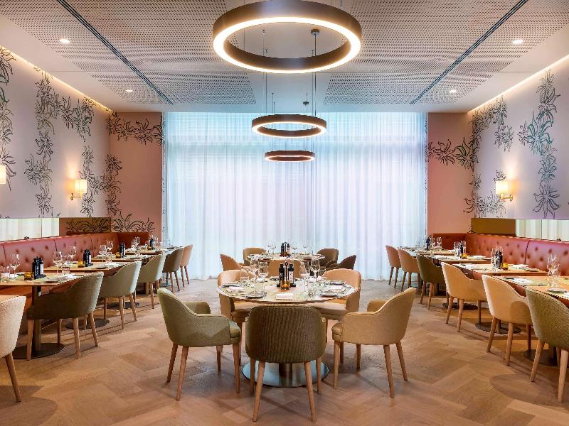 Mövenpick Stuttgart Messe & Congress (Ocak ) - Restoran