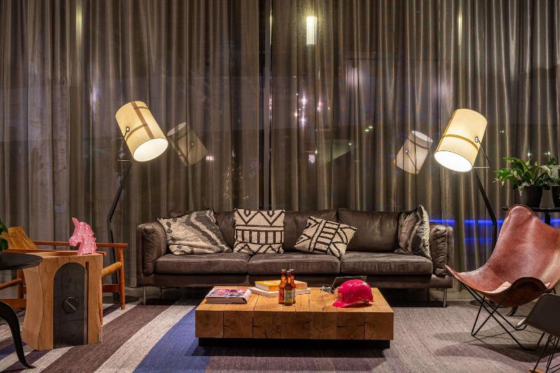 Moxy Amsterdam Houthavens - Lobi