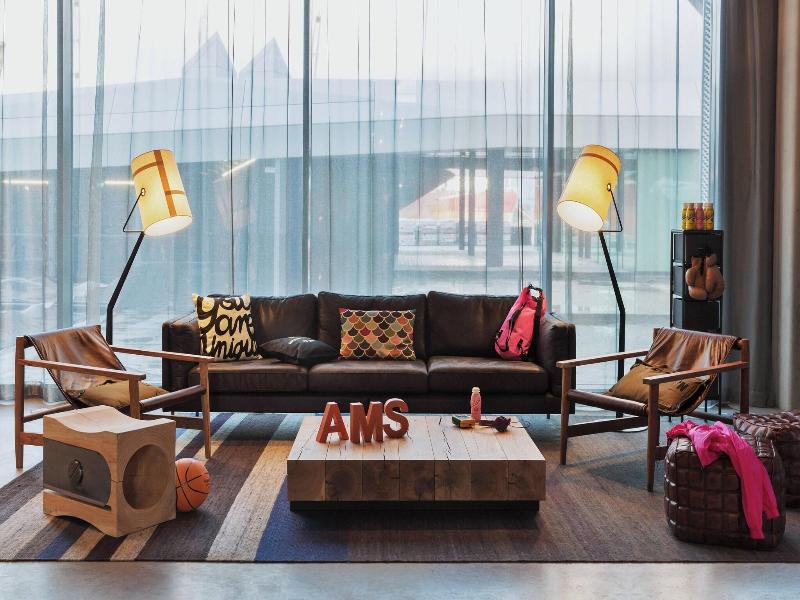 Moxy Amsterdam Houthavens - Lobi