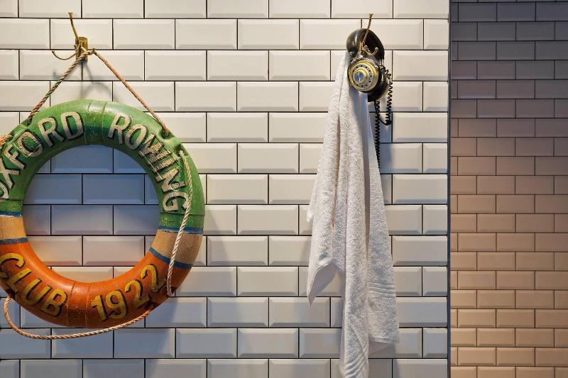 Moxy Amsterdam Houthavens - Aktivite