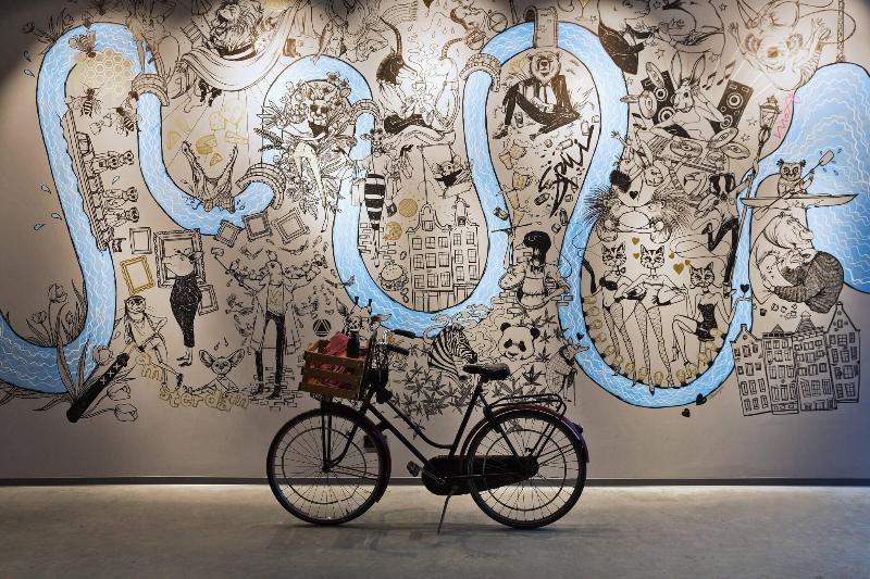 Moxy Amsterdam Houthavens - Genel