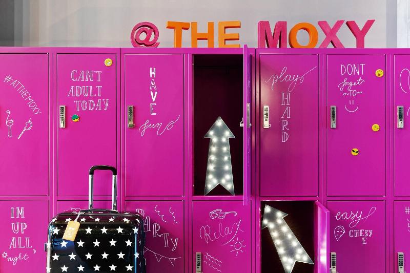 Moxy Amsterdam Houthavens - Genel