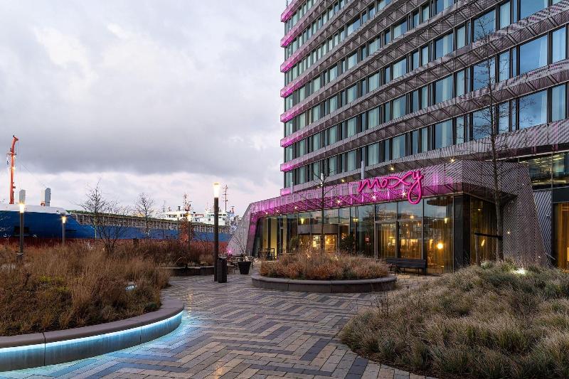 Moxy Amsterdam Houthavens - Genel